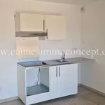 Appartement de 35 m² avec 2 chambre(s) en location à Marseille