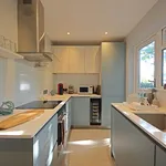 Rent 2 bedroom flat in Wellington Road