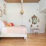 Rent 2 bedroom house of 121 m² in Los Angeles