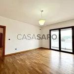 Rent 4 bedroom house of 175 m² in Leiria