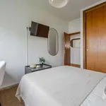 Rent a room of 125 m² in madrid