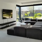 Rent 5 bedroom house of 590 m² in Madrid