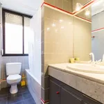 Rent a room of 210 m² in madrid