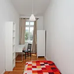 Rent 5 bedroom apartment in Berlin