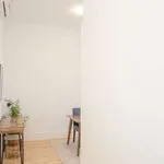 Rent 1 bedroom apartment of 50 m² in porto