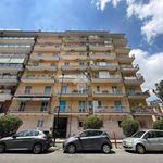 Affitto 3 camera appartamento di 80 m² in Naples