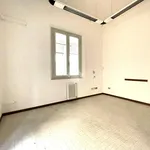 Rent 1 bedroom apartment of 150 m² in Pontedera