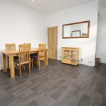 Rent 4 bedroom apartment in Leeds