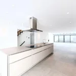 Huur 3 slaapkamer appartement van 257 m² in Ixelles