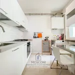 Rent 3 bedroom house of 92 m² in Verona