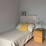 Rent a room of 110 m² in madrid