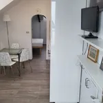 Rent 3 bedroom apartment of 60 m² in Genova