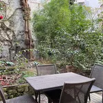 Appartement de 90 m² avec 5 chambre(s) en location à Paris