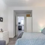 Rent 5 bedroom apartment in Valencia