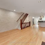 Rent 3 bedroom house of 255 m² in Toronto (Mount Pleasant East)