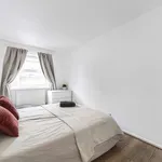 Rent 3 bedroom apartment of 100 m² in london