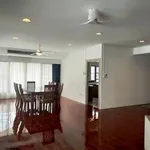 Rent 4 bedroom apartment of 500 m² in Bangkok