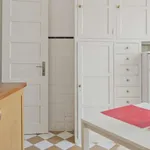 Rent a room in lisbon