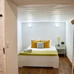 Rent 3 bedroom apartment in Lisboa