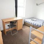 Rent 6 bedroom flat in West Midlands