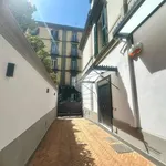 Rent 4 bedroom house of 300 m² in Napoli