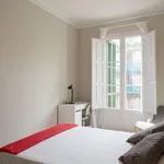 Rent 6 bedroom apartment in Barcelona