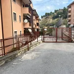 Affitto 3 camera appartamento di 85 m² in Chieti