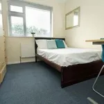 Rent 3 bedroom flat in Canterbury