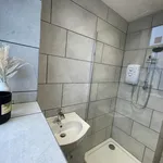 Rent 2 bedroom flat in Nottingham