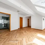 Pronajměte si 2 ložnic/e byt o rozloze 80 m² v Capital City of Prague