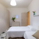 Rent 2 bedroom apartment of 60 m² in milan