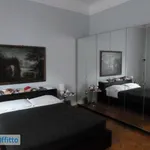 Rent 5 bedroom apartment of 180 m² in Milan