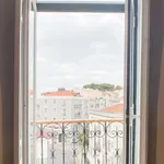 Rent 4 bedroom apartment in lisbon