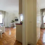 Rent 1 bedroom apartment of 52 m² in Florence