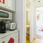 Rent 1 bedroom apartment of 55 m² in lisbon