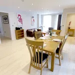 Rent 2 bedroom apartment of 915 m² in Cambridge