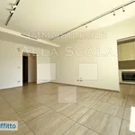 Affitto 3 camera appartamento di 110 m² in Milan