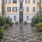 Rent 2 bedroom apartment of 70 m² in Milano