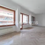 Rent 5 bedroom apartment of 155 m² in Rome