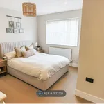 Rent 2 bedroom house in Mid Sussex