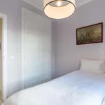 Rent 3 bedroom apartment in seville