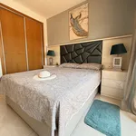 Alquilo 2 dormitorio apartamento de 90 m² en Estepona