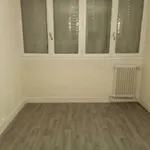 Appartement de 6851 m² avec 4 chambre(s) en location à ECHIROLLES