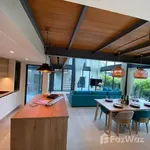 Rent 3 bedroom house of 361 m² in Phuket