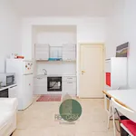 Rent 3 bedroom apartment of 90 m² in Milan