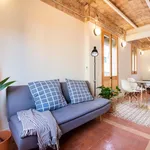 Rent 1 bedroom apartment of 32 m² in Barcelona