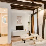 Rent 1 bedroom apartment of 290 m² in Paris