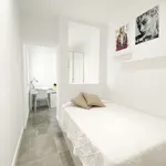 Rent 4 bedroom apartment of 13 m² in Madrid