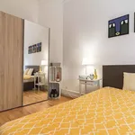 Miete 4 Schlafzimmer wohnung von 15 m² in Frankfurt