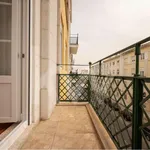 Rent 4 bedroom apartment of 116 m² in Lisbon